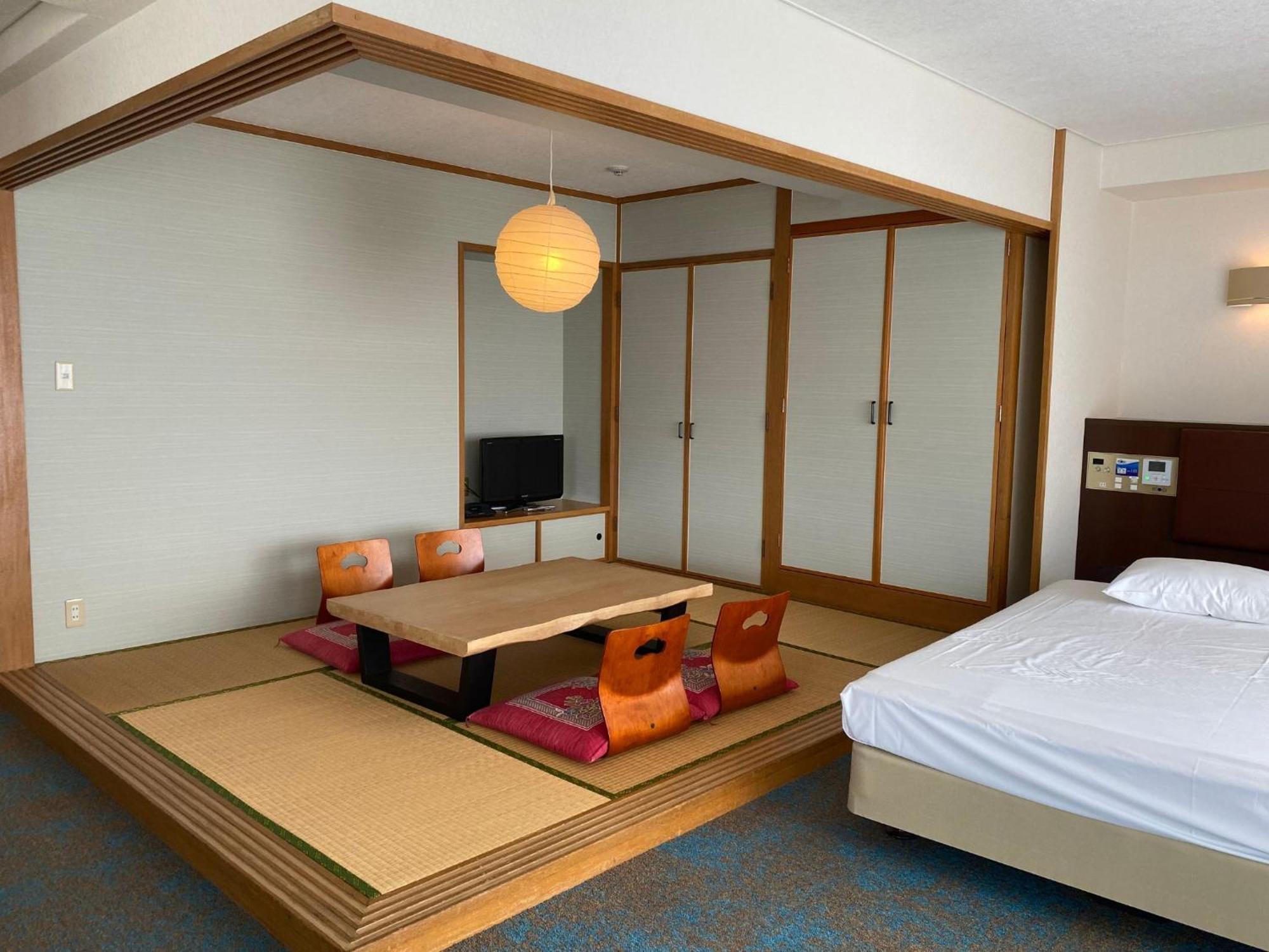 Hotel Resonex Nago Bagian luar foto